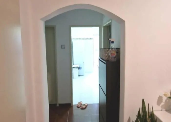 Séjour chez l'habitant Single In T4 Cacilas *